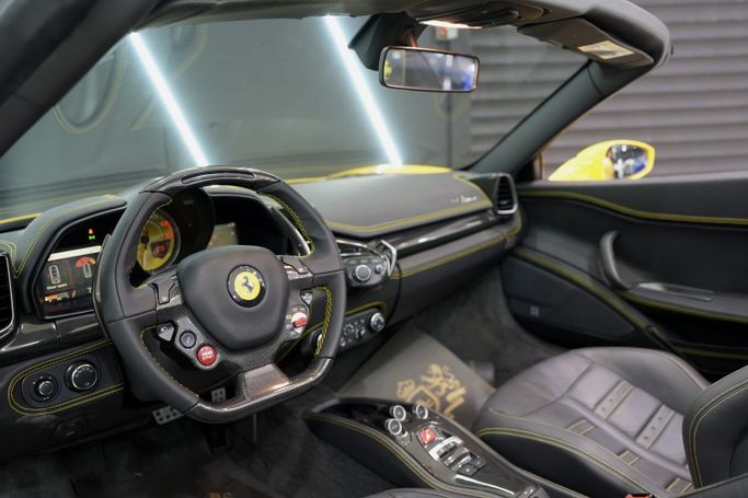 Подержанный Ferrari 458, 4.5 л, 2012 в Дубае от Sanam Cars Желтый цвет. GCC | AUTO.AE