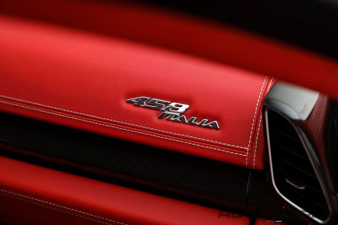 Used Ferrari 458 Speciale, 4.5 l, 2013 in Dubai by AUTO DEALS, White color. GCC Specs | AUTO.AE