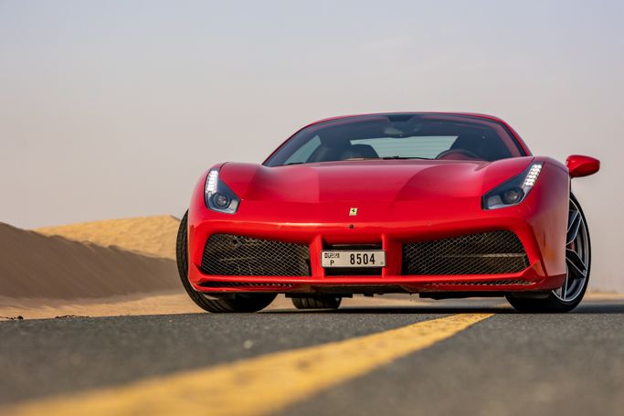 Ferrari 488 Spider, 2019  رودستر spider للتأجير في في دبي من Luxury Ocean Rent A Car، اللون أحمر | AUTO.AE