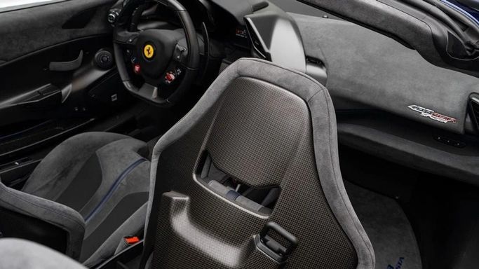 Подержанный Ferrari 488 Pista, 3.9 л, 2020 в Дубае от Al Ain Class Motors Синий цвет. Европейская | AUTO.AE