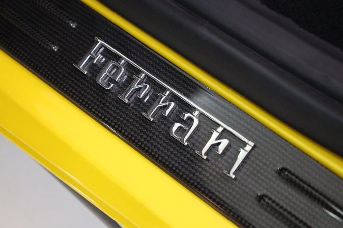 Used Ferrari 488 Spider, 3.9 l, 2019 in Dubai by Sanam Cars, Yellow color. GCC Specs | AUTO.AE