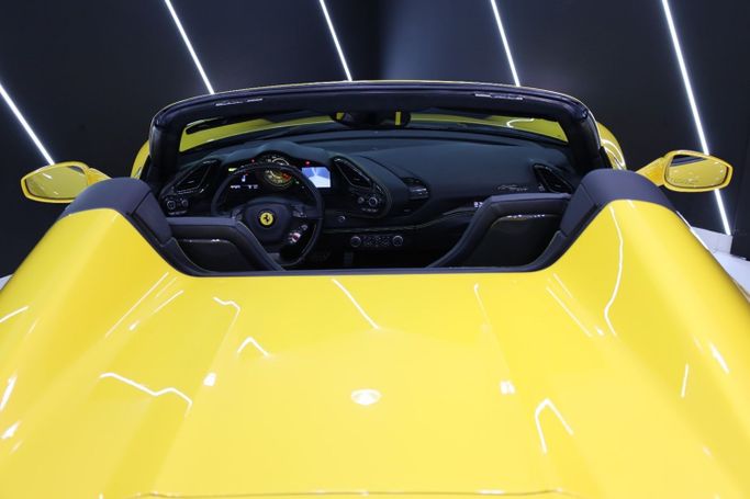Used Ferrari 488 Spider, 3.9 l, 2019 in Dubai by Sanam Cars, Yellow color. GCC Specs | AUTO.AE