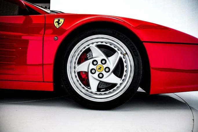Подержанный Ferrari 512 M, 4.9 л, 1995 в Дубае от Exotic Cars Красный цвет. Other | AUTO.AE