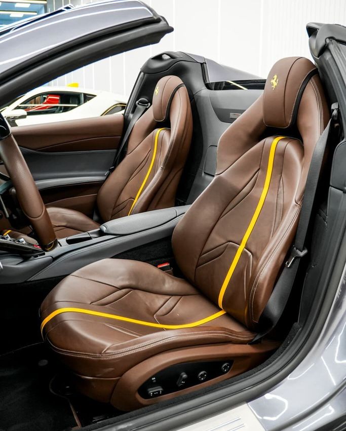 Новый Ferrari 812 GTS, 6.5 л, 2020 в Дубае от GCC Super Motors Серебристый цвет. GCC | AUTO.AE