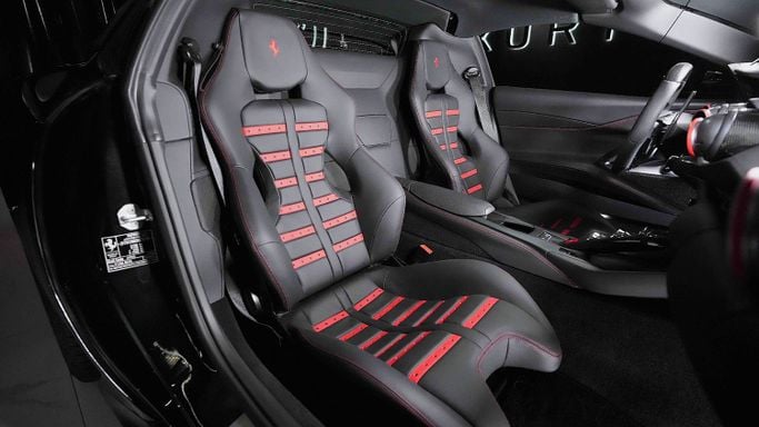 Новый Ferrari 812 GTS, 6.5 л, 2023 в Дубае от Dourado Luxury Car Черный цвет. Европейская | AUTO.AE