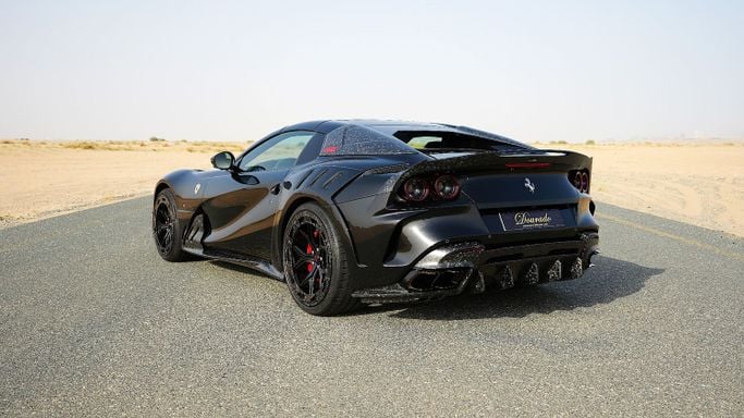 Новый Ferrari 812 GTS, 6.5 л, 2023 в Дубае от Dourado Luxury Car Черный цвет. Европейская | AUTO.AE