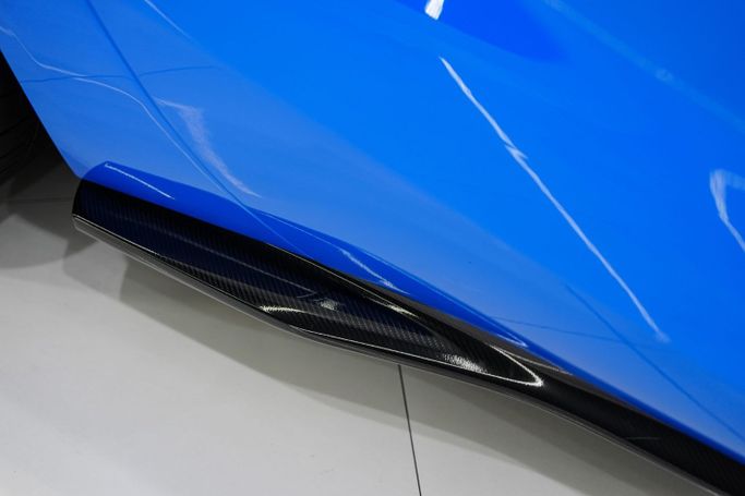 Подержанный Ferrari 812 GTS, 6.5 л, 2021 в Дубае от Sanam Cars Голубой цвет. GCC | AUTO.AE