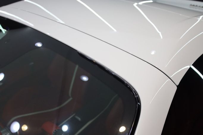 Подержанный Ferrari 812 GTS, 6.5 л, 2021 в Дубае от Sanam Cars Белый цвет. GCC | AUTO.AE