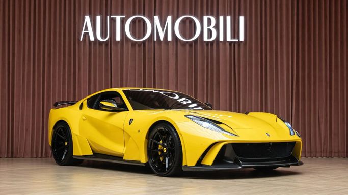 Подержанный Ferrari 812 Superfast, 6.5 л, 2018 в Дубае от Automobili Motors Желтый цвет. Европейская | AUTO.AE