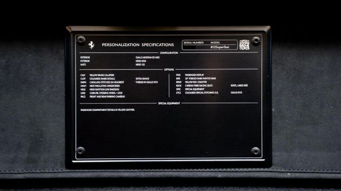 Подержанный Ferrari 812 Superfast, 6.5 л, 2018 в Дубае от Automobili Motors Желтый цвет. Европейская | AUTO.AE