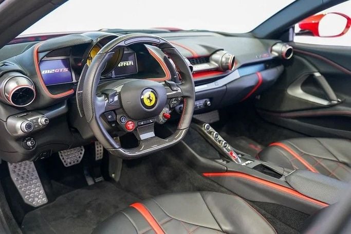 Подержанный Ferrari 812 GTS, 6.5 л, 2022 в Дубае от Exotic Cars Красный цвет. Other | AUTO.AE