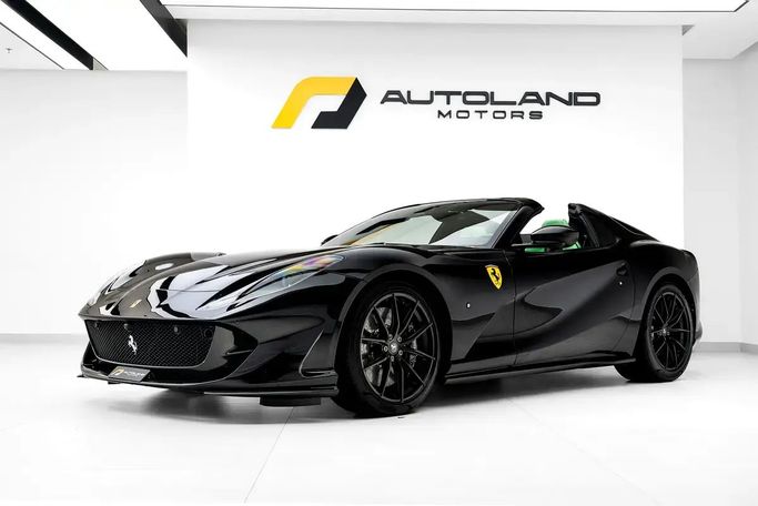 مستعملة Ferrari 812 GTS, 6.5 l, 2023 في في دبي من Auto Land Motor، اللون أسود. المواصفات الأوروبية | AUTO.AE