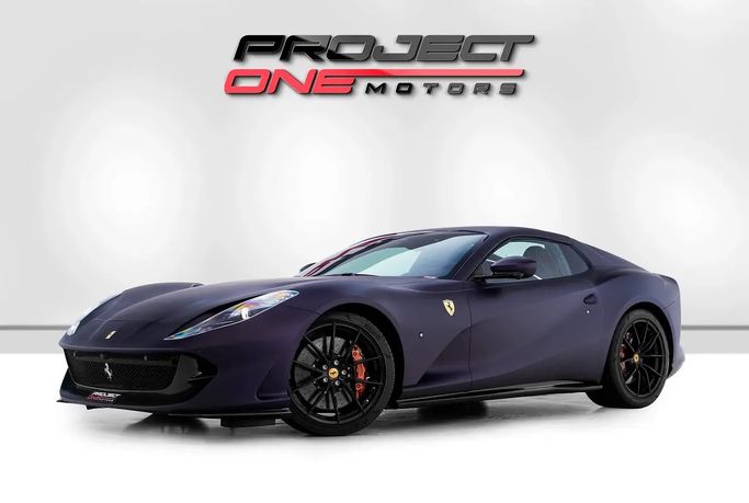 مستعملة ⁦Ferrari 812 GTS، 6.5 l، 2023⁩ في في الإمارات, دبي من Project One Motors، اللون أرجواني. مواصفات الخليج | AUTO.AE | إعلان #288367