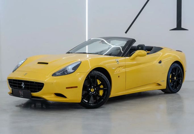 Подержанный Ferrari California I, 4.3 л, 2013 в Дубае от A1 Luxury Motors Желтый цвет. GCC | AUTO.AE | Объявление #255930