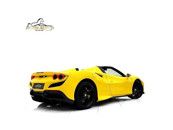 Подержанный Ferrari F8 Spider, 3.9 л, 2022 в Дубае от Al Faris Motors Желтый цвет. Европейская | AUTO.AE