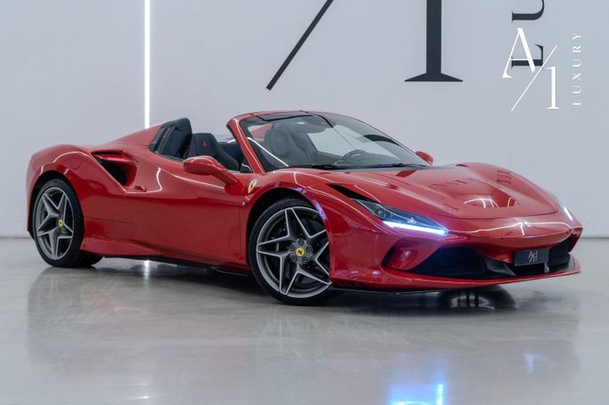 Подержанный Ferrari F8 Tributo, 3.9 л, 2022 в Дубае от A1 Luxury Motors Красный цвет. Европейская | AUTO.AE