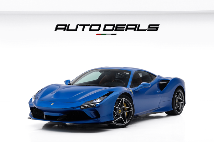 Подержанный Ferrari F8 Tributo, 3.9 л, 2020 в Дубае от AUTO DEALS Синий цвет. GCC | AUTO.AE