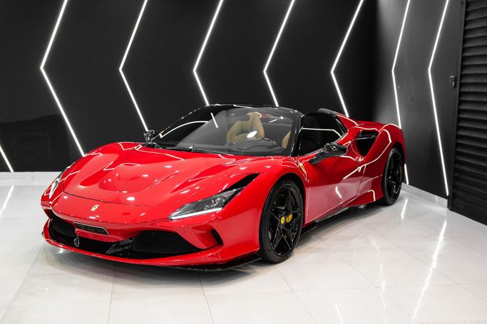 مستعملة Ferrari F8 Spider, 3.9 l, 2021 في في دبي من Sanam Cars، اللون أحمر. مواصفات الخليج | AUTO.AE | إعلان #256377
