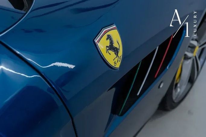 Подержанный Ferrari GTC4Lusso T, 3.9 л, 2019 в Дубае от A1 Luxury Motors Синий цвет. GCC | AUTO.AE