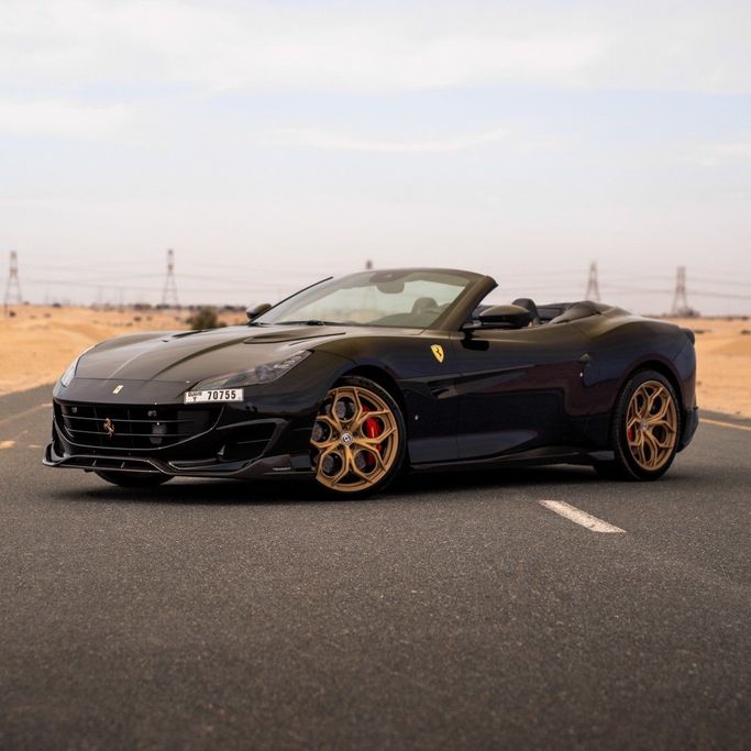 Ferrari Portofino I Facelift (M), 2023 sport cabriolet for rent in Dubai by DEIZ, black color | AUTO.AE