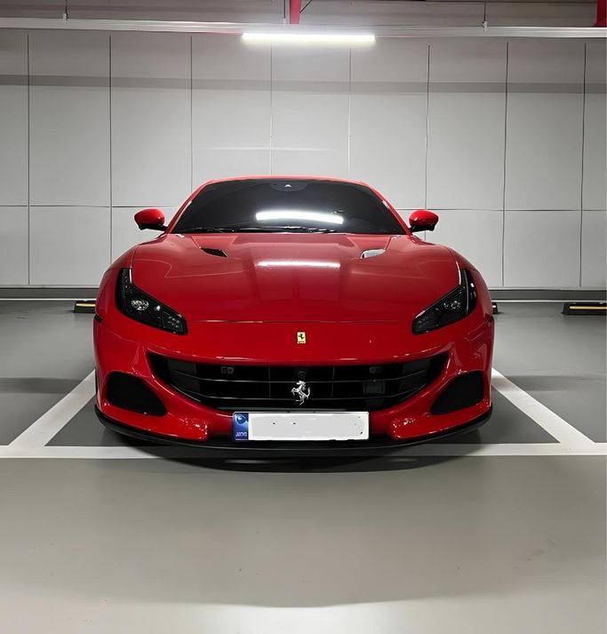 مستعملة Ferrari Portofino I شد الوجه (M), 3.9 l, 2022 في في دبي من Fair Import، اللون أحمر. المواصفات الكورية | AUTO.AE