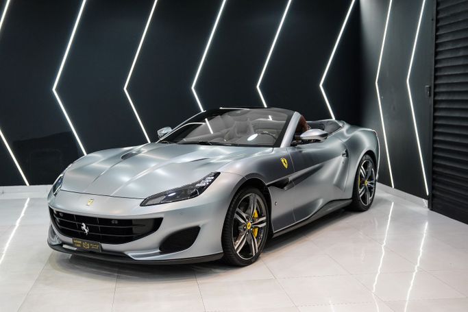 Подержанный Ferrari Portofino I, 3.9 л, 2020 в Дубае от Sanam Cars Серебристый цвет. GCC | AUTO.AE | Объявление #257785