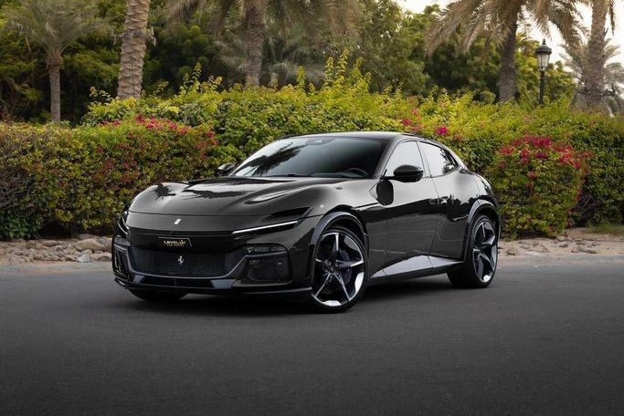 Ferrari Purosangue, 2025 رياضي دفع رباعي 5 أبواب للتأجير في في دبي من LeveL Up Car Rental ، اللون أسود | AUTO.AE | إعلان #1687