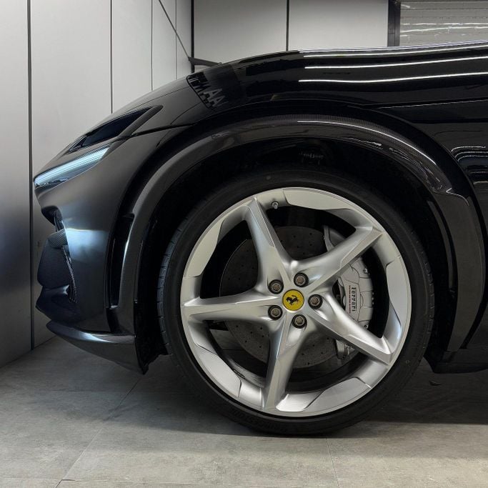 Новый Ferrari Purosangue, 6.5 л, 2024 в Дубае от AAA Motors Черный цвет. Европейская | AUTO.AE