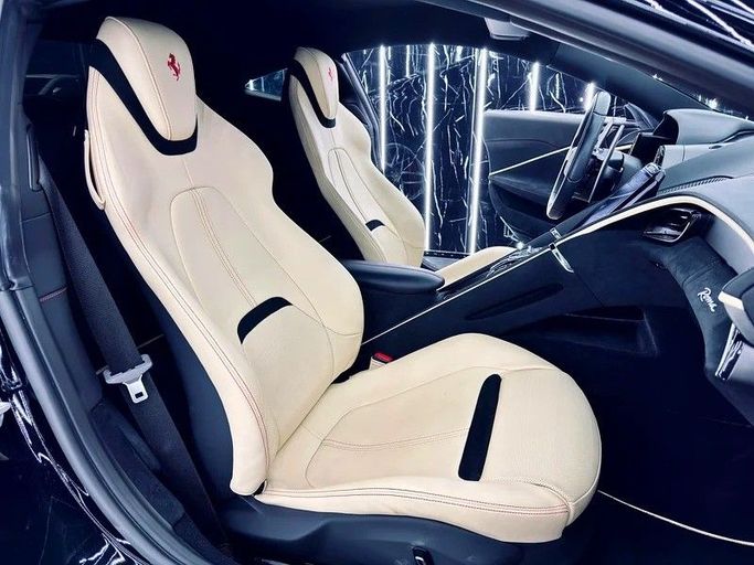 Used Ferrari Roma, 3.9 l, 2023 in Dubai by Zeus Motors, Black color. GCC Specs | AUTO.AE