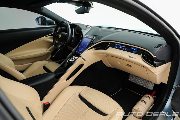 Подержанный Ferrari Roma, 3.9 л, 2022 в Дубае от AUTO DEALS Синий цвет. GCC | AUTO.AE