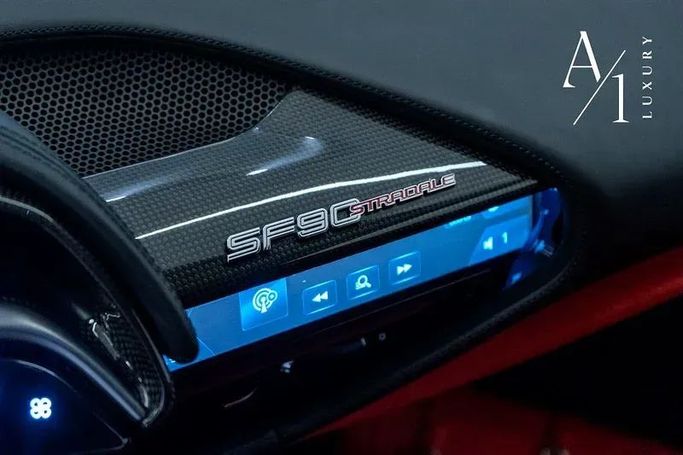 Подержанный Ferrari SF90 Stradale I, 4.0 л, 2022 в Дубае от A1 Luxury Motors Красный цвет. GCC | AUTO.AE