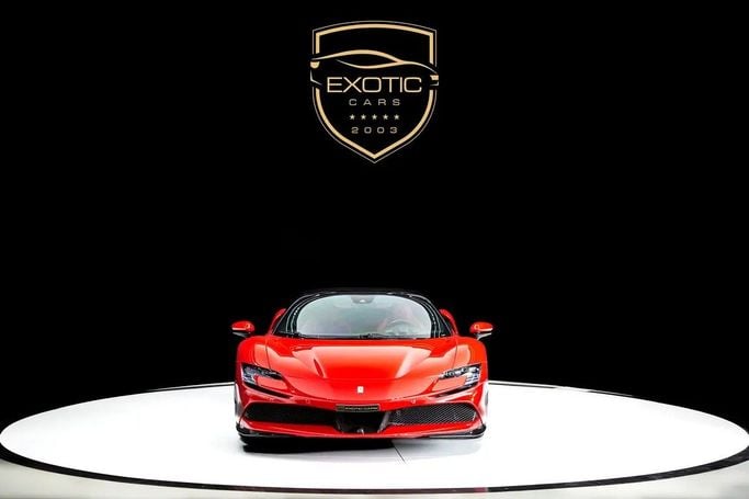 Подержанный Ferrari SF90 Stradale Spider I, 4.0 л, 2022 в Дубае от Exotic Cars Красный цвет. GCC | AUTO.AE