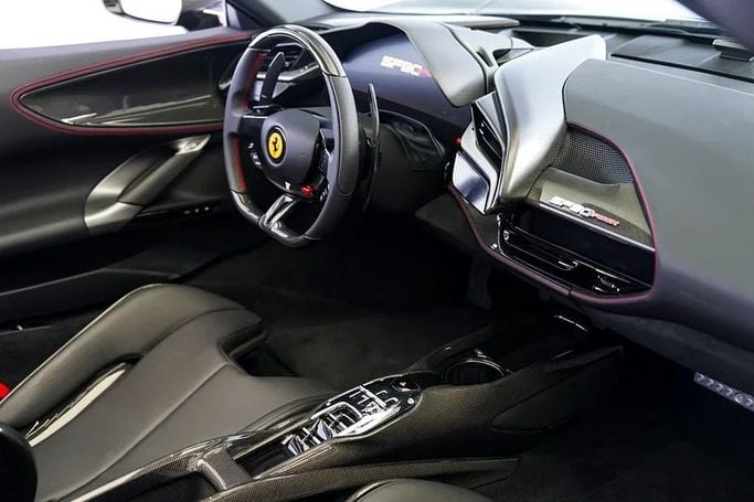 Подержанный Ferrari SF90 Stradale Spider I, 4.0 л, 2023 в Дубае от Exotic Cars Серый цвет. Other | AUTO.AE