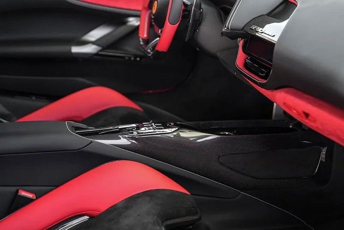 Новый Ferrari SF90 Stradale Spider I, 4.0 л, 2023 в Дубае от Exotic Cars Красный цвет. Other | AUTO.AE