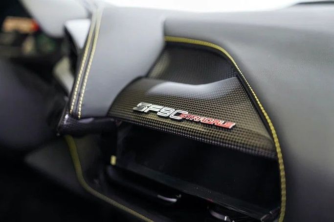 Подержанный Ferrari SF90 Stradale Stradale Xx I, 4.0 л, 2022 в Дубае от Exotic Cars Золотистый цвет. Other | AUTO.AE