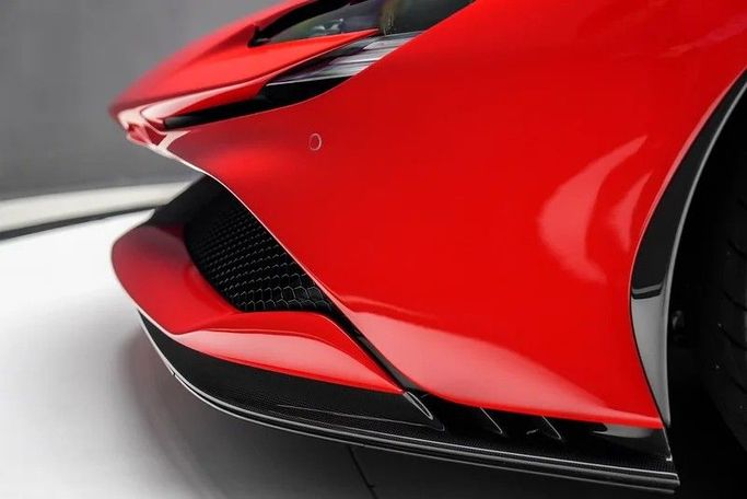Подержанный Ferrari SF90 Stradale Stradale Xx I, 4.0 л, 2021 в Дубае от Exotic Cars Красный цвет. GCC | AUTO.AE
