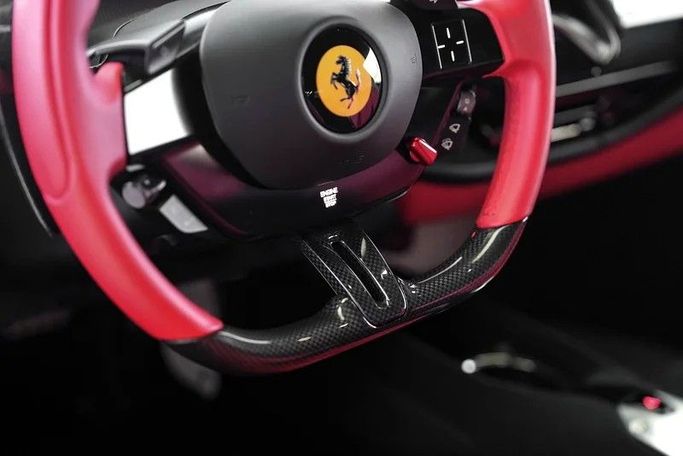 Подержанный Ferrari SF90 Stradale Stradale Xx I, 4.0 л, 2021 в Дубае от Exotic Cars Красный цвет. GCC | AUTO.AE