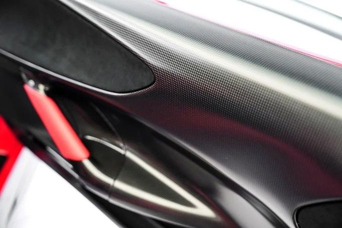 Подержанный Ferrari SF90 Stradale Stradale Xx I, 4.0 л, 2021 в Дубае от Exotic Cars Красный цвет. GCC | AUTO.AE