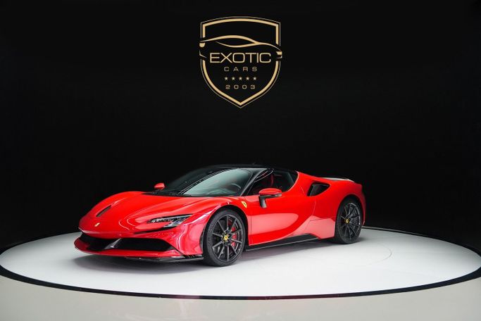 مستعملة Ferrari SF90 Stradale I, 4.0 l, 2021 في في دبي من Exotic Cars، اللون أحمر. أخرى | AUTO.AE