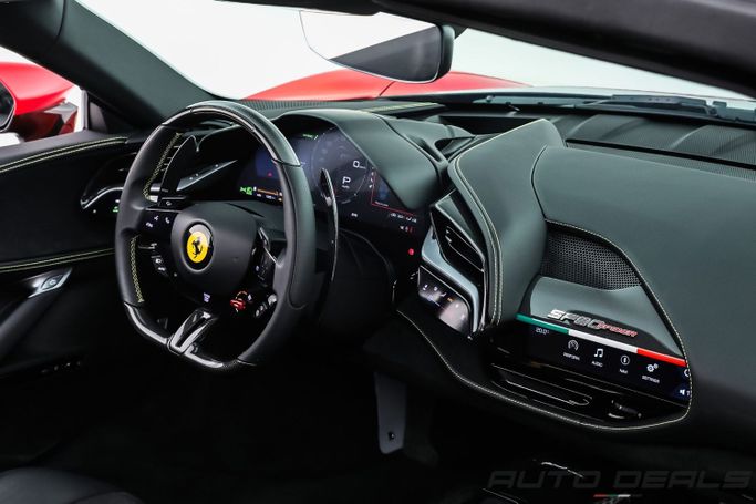 Подержанный Ferrari SF90 Stradale I, 4.0 л, 2023 в Дубае от AUTO DEALS Красный цвет. GCC | AUTO.AE