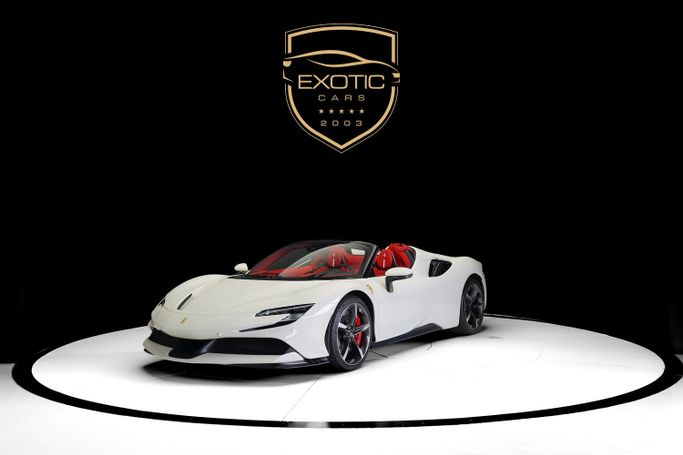 Подержанный Ferrari SF90 Stradale Spider I, 4.0 л, 2024 в ОАЭ, Дубай от Exotic Cars Белый цвет. GCC | AUTO.AE | Объявление #273895