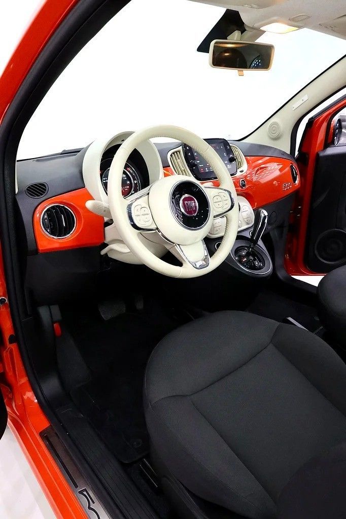 Подержанный Fiat 500 II Рестайлинг, 1.4 л, 2024 в Дубае от Al Faris Motors Оранжевый цвет. GCC | AUTO.AE