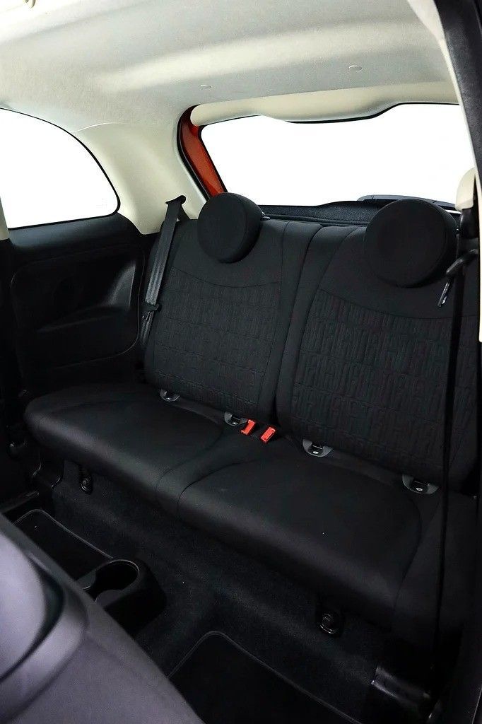 Подержанный Fiat 500 II Рестайлинг, 1.4 л, 2024 в Дубае от Al Faris Motors Оранжевый цвет. GCC | AUTO.AE