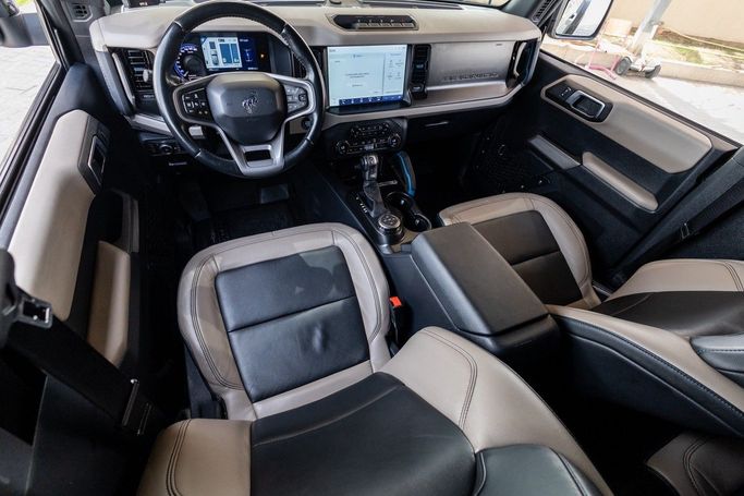 Подержанный Ford Bronco VI, 2.7 л, 2021 в Дубае от Linda Cars Серый цвет. GCC | AUTO.AE