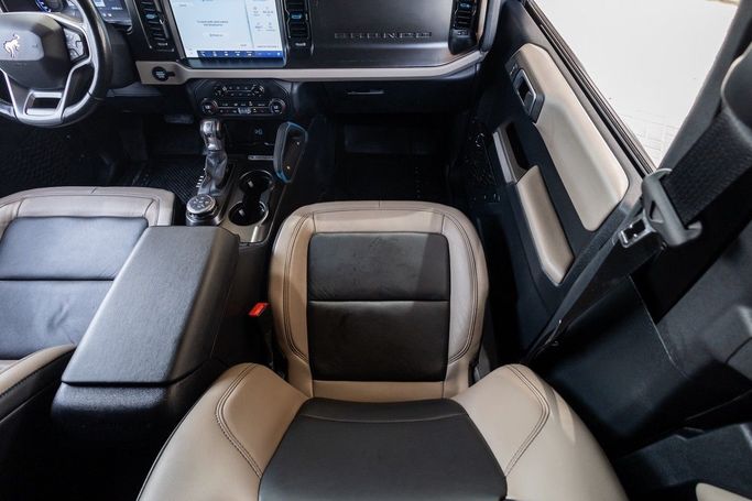Подержанный Ford Bronco VI, 2.7 л, 2021 в Дубае от Linda Cars Серый цвет. GCC | AUTO.AE