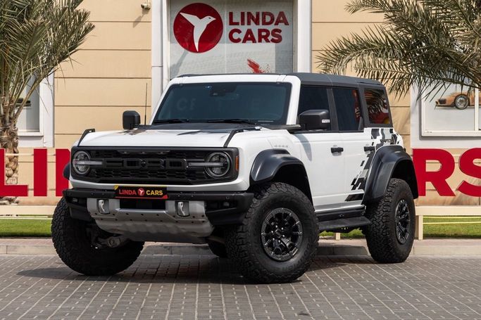 Used Ford Bronco VI, 3.0 l, 2023 in Dubai by Linda Cars, White color. GCC Specs | AUTO.AE
