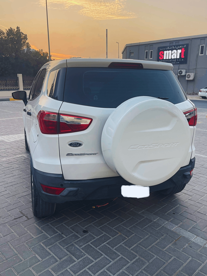 Подержанный Ford EcoSport II, 1.6 л, 2017 в Дубае от Mohamed Белый цвет. GCC | AUTO.AE