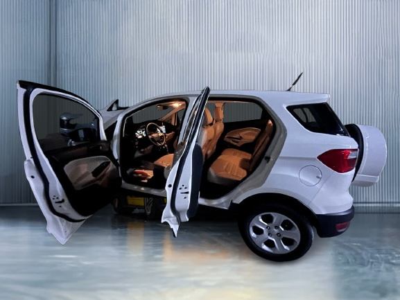 Подержанный Ford EcoSport II Рестайлинг, 1.5 л, 2019 в Дубае Белый цвет. GCC | AUTO.AE