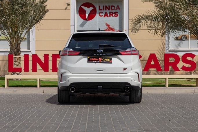 Подержанный Ford Edge II Рестайлинг, 2.7 л, 2022 в Дубае от Linda Cars Белый цвет. GCC | AUTO.AE