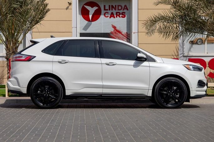 Подержанный Ford Edge II Рестайлинг, 2.7 л, 2022 в Дубае от Linda Cars Белый цвет. GCC | AUTO.AE